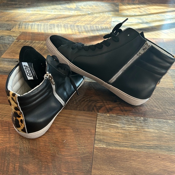 Golden Goose Black High-Top Sneakers - Picture 3 of 7